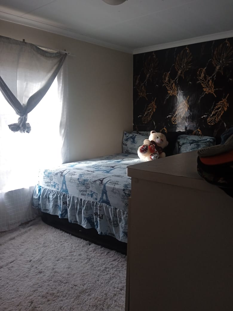2 Bedroom Property for Sale in Thatch Hill Estate Gauteng