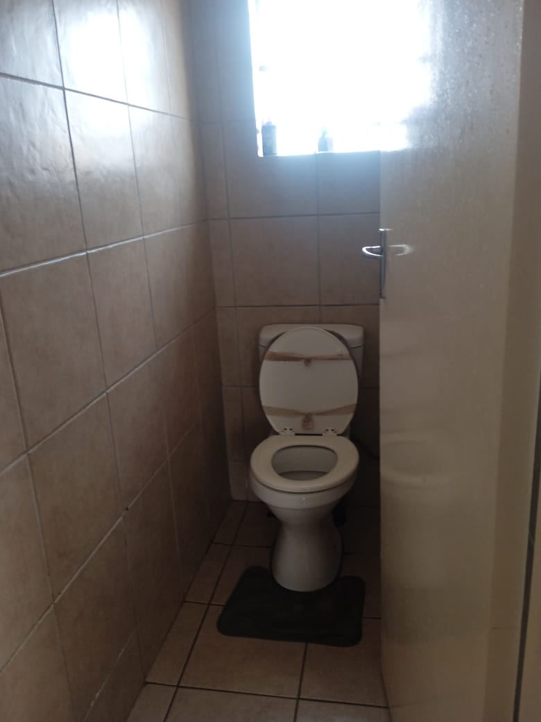 2 Bedroom Property for Sale in Thatch Hill Estate Gauteng