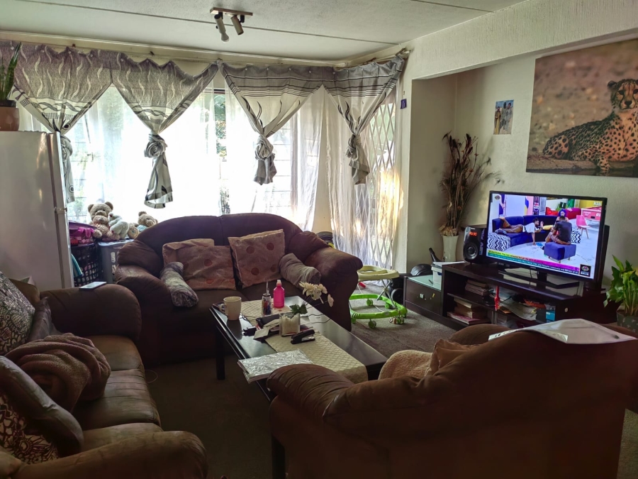 To Let 2 Bedroom Property for Rent in Sunninghill Gauteng