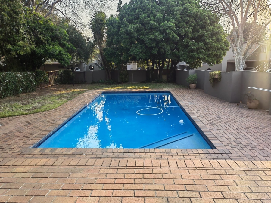To Let 2 Bedroom Property for Rent in Sunninghill Gauteng