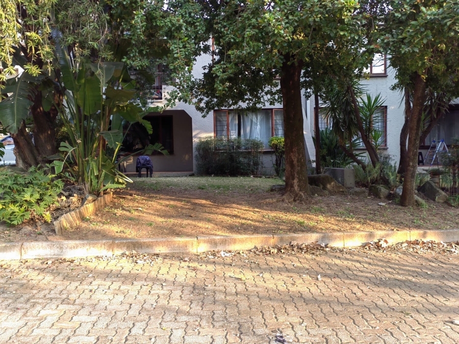 To Let 2 Bedroom Property for Rent in Sunninghill Gauteng
