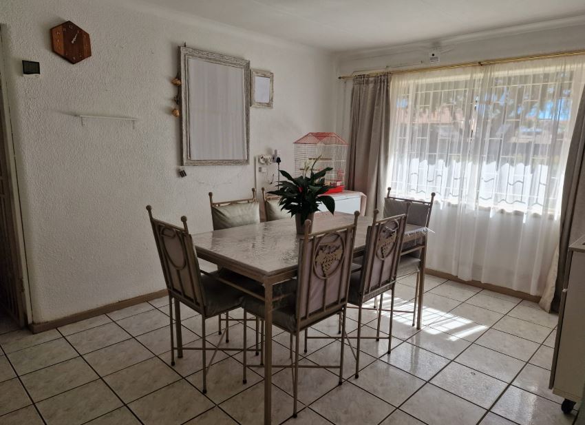 3 Bedroom Property for Sale in Finsbury Gauteng