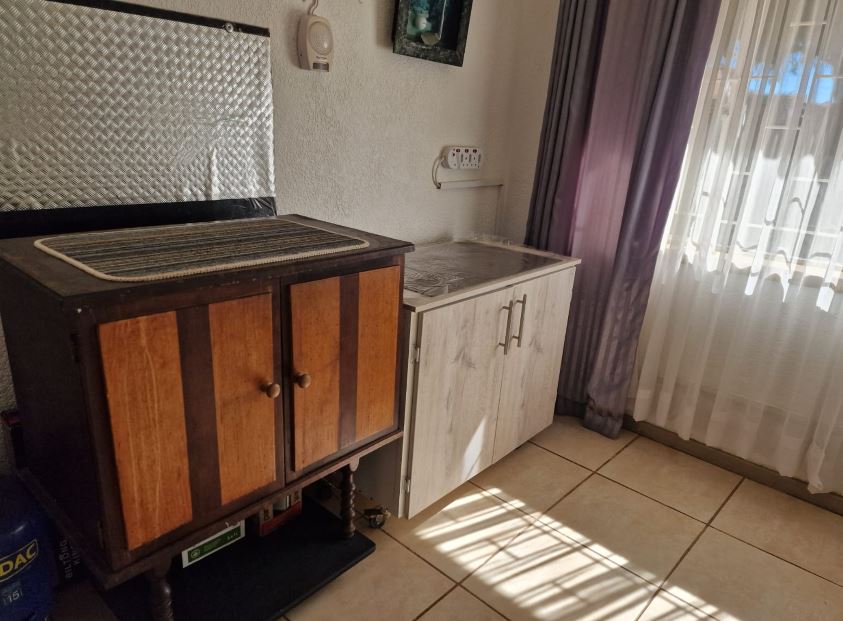 3 Bedroom Property for Sale in Finsbury Gauteng