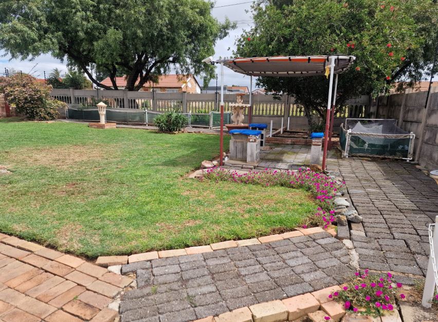 3 Bedroom Property for Sale in Finsbury Gauteng