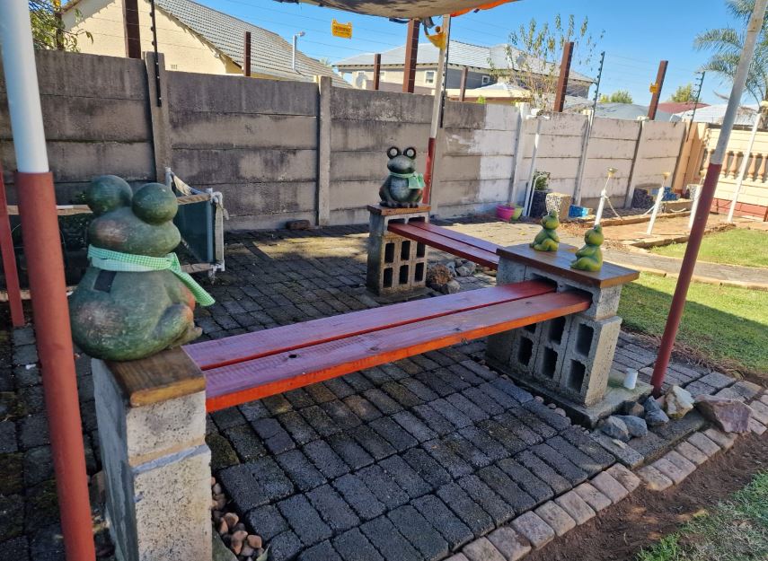 3 Bedroom Property for Sale in Finsbury Gauteng