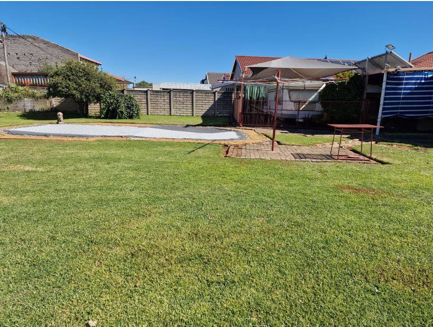 3 Bedroom Property for Sale in Finsbury Gauteng
