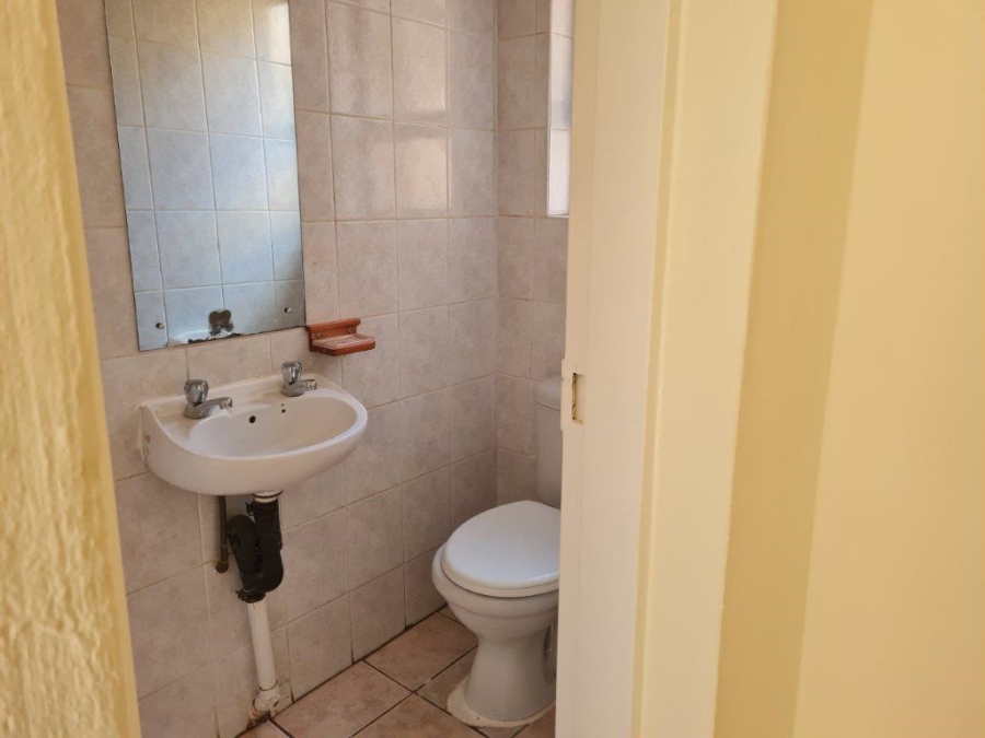 3 Bedroom Property for Sale in Roodekrans Gauteng