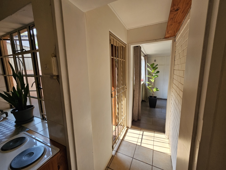 To Let 1 Bedroom Property for Rent in Hurlyvale Gauteng