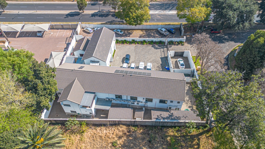 To Let Commercial Property for Rent in Bedfordview Gauteng