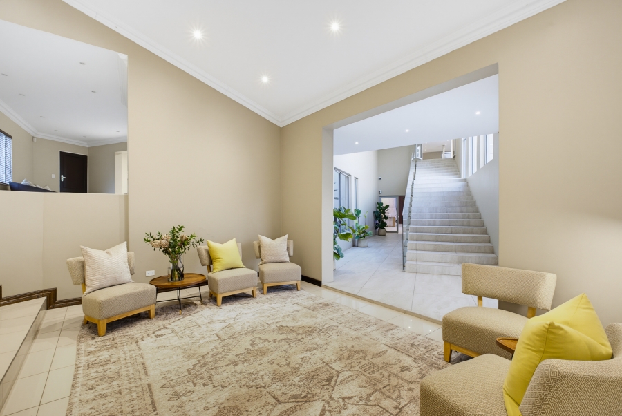 To Let 4 Bedroom Property for Rent in Bedfordview Gauteng
