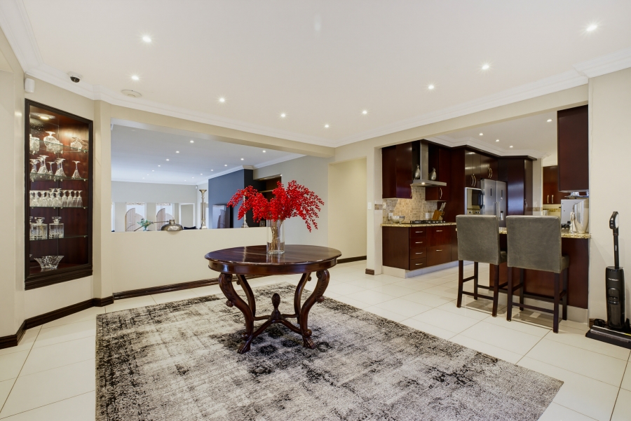 To Let 4 Bedroom Property for Rent in Bedfordview Gauteng