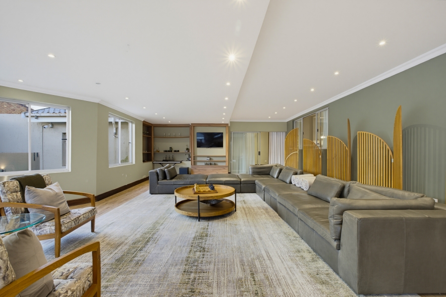 To Let 4 Bedroom Property for Rent in Bedfordview Gauteng