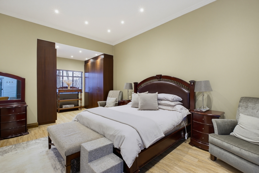 To Let 4 Bedroom Property for Rent in Bedfordview Gauteng
