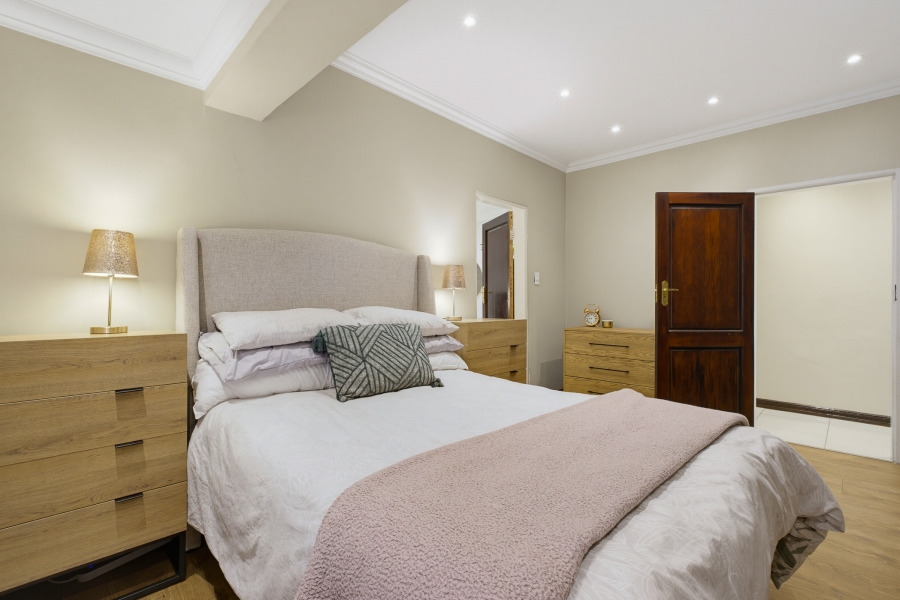 To Let 4 Bedroom Property for Rent in Bedfordview Gauteng