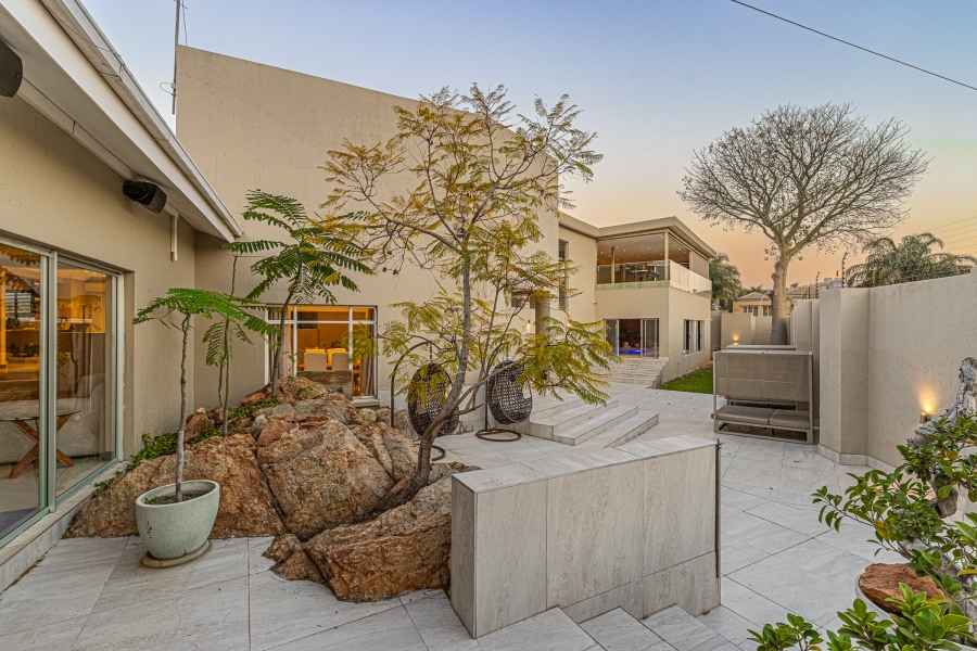 To Let 4 Bedroom Property for Rent in Bedfordview Gauteng
