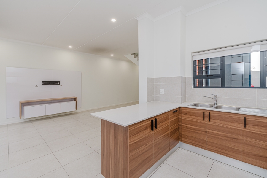 To Let 3 Bedroom Property for Rent in Sunninghill Gauteng
