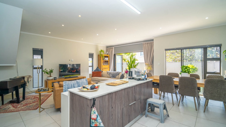 To Let 3 Bedroom Property for Rent in Bryanston Gauteng