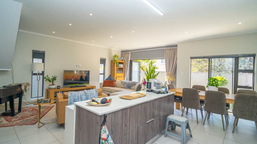 To Let 3 Bedroom Property for Rent in Bryanston Gauteng