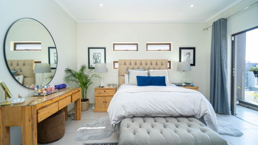 To Let 3 Bedroom Property for Rent in Bryanston Gauteng
