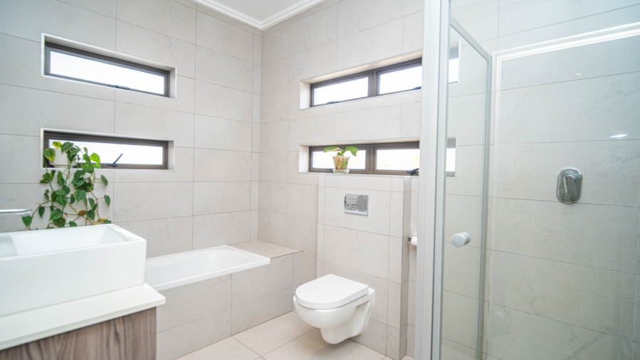 To Let 3 Bedroom Property for Rent in Bryanston Gauteng