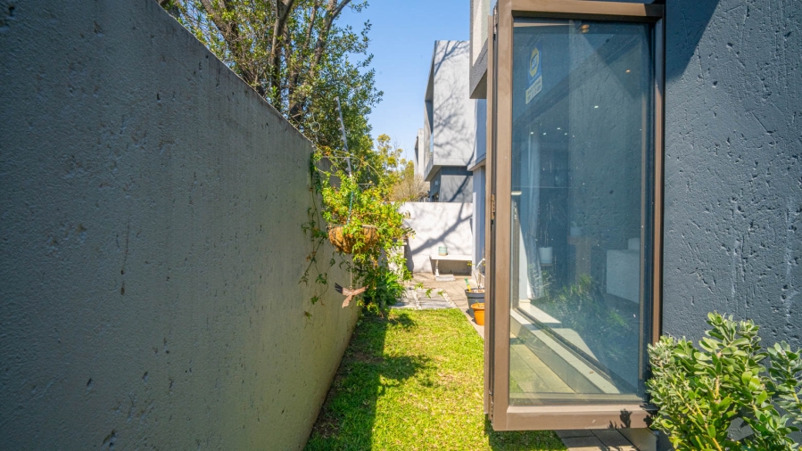 To Let 3 Bedroom Property for Rent in Bryanston Gauteng