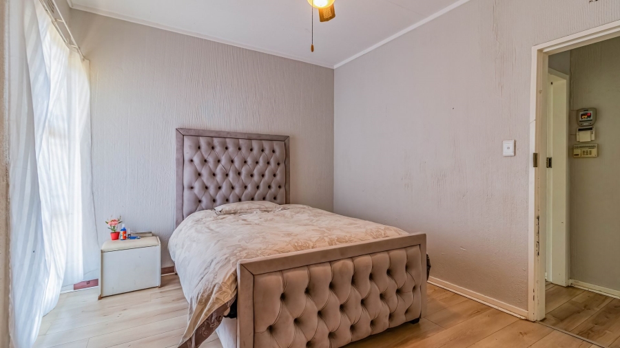 6 Bedroom Property for Sale in Robin Hills Gauteng