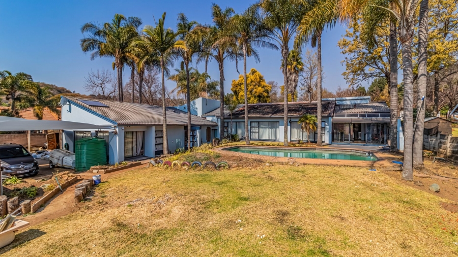 6 Bedroom Property for Sale in Robin Hills Gauteng
