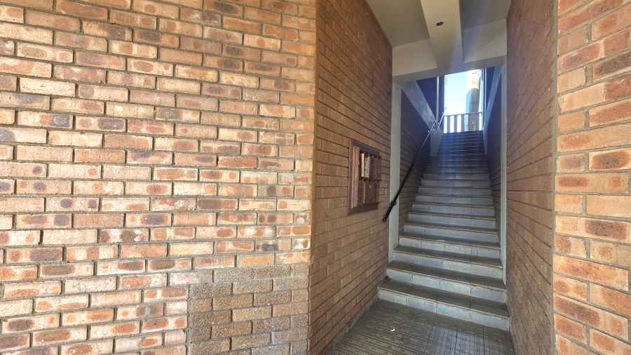 Commercial Property for Sale in Eldoraigne Gauteng