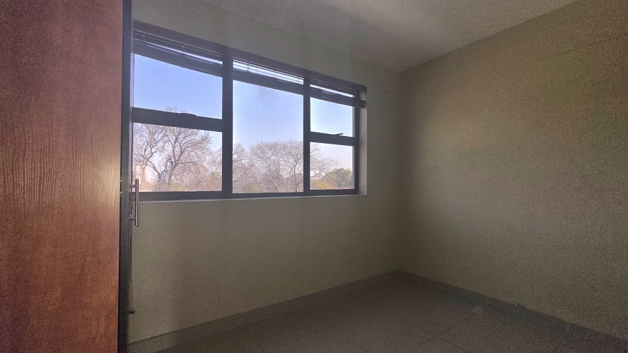 Commercial Property for Sale in Eldoraigne Gauteng