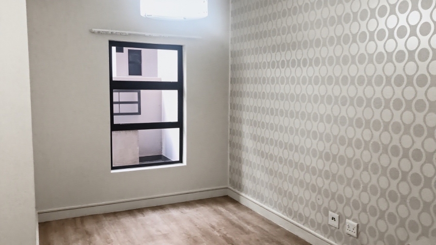 1 Bedroom Property for Sale in Rivonia Gauteng