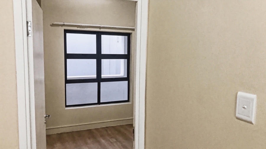 1 Bedroom Property for Sale in Rivonia Gauteng