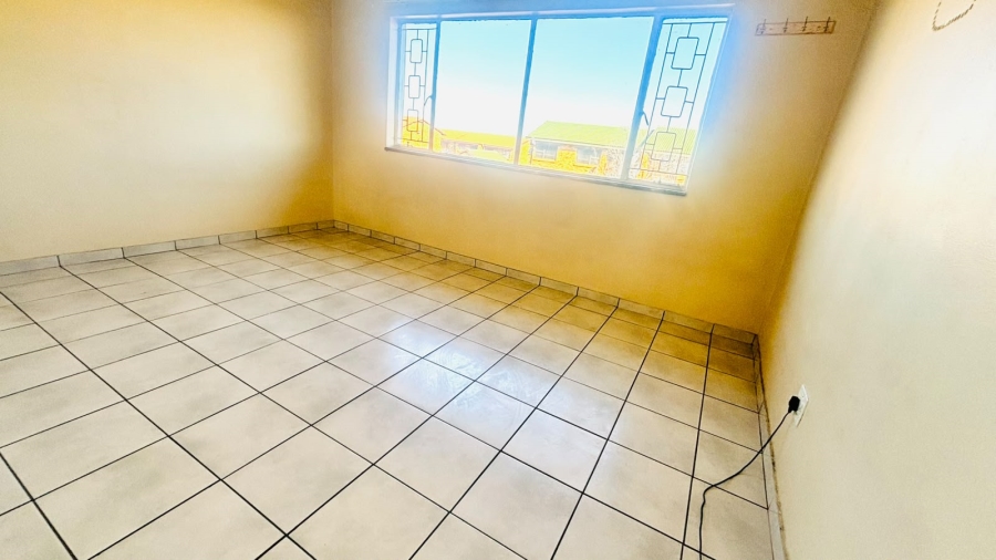 To Let 2 Bedroom Property for Rent in Witfield Gauteng