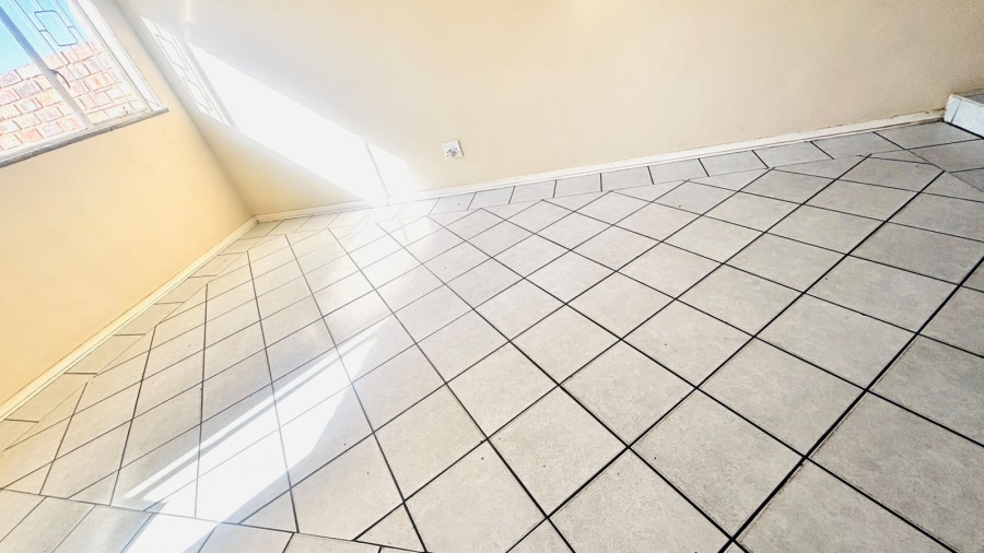 To Let 2 Bedroom Property for Rent in Witfield Gauteng