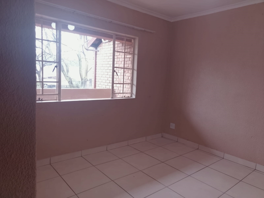 To Let 2 Bedroom Property for Rent in Ravensklip Gauteng