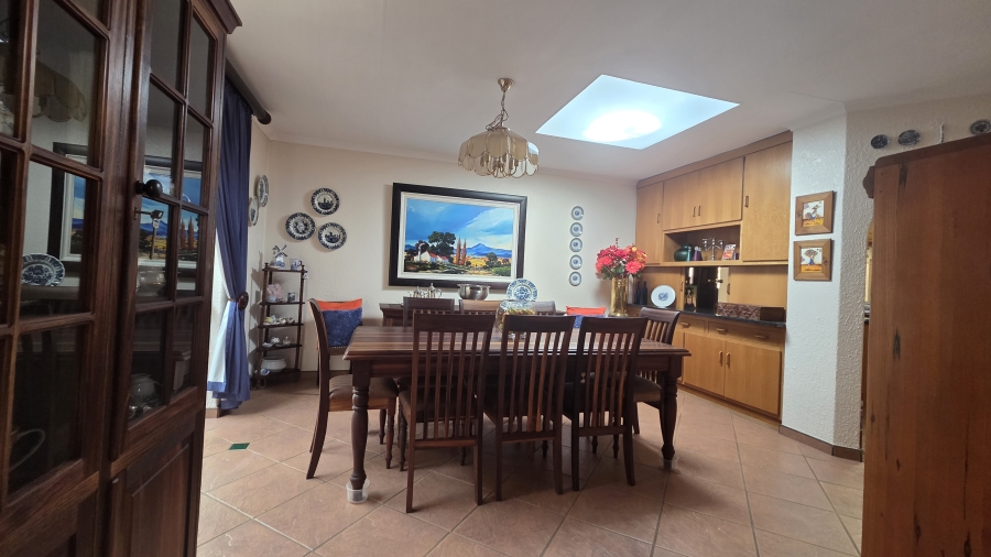 4 Bedroom Property for Sale in Sinoville Gauteng