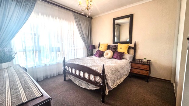 4 Bedroom Property for Sale in Sinoville Gauteng
