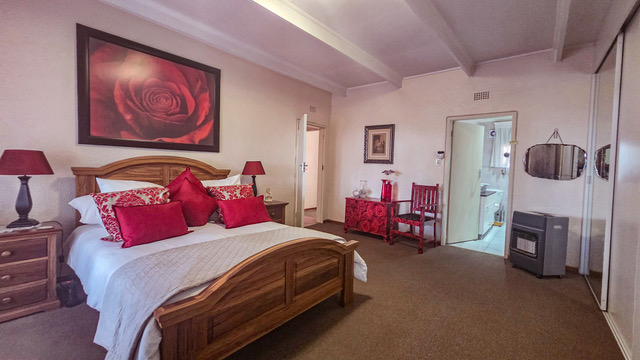 4 Bedroom Property for Sale in Sinoville Gauteng