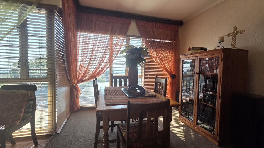 4 Bedroom Property for Sale in Sinoville Gauteng