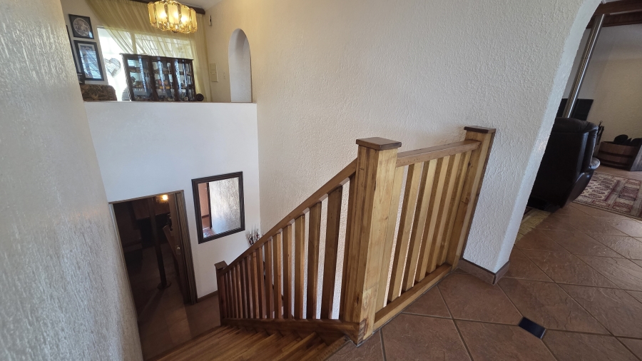 4 Bedroom Property for Sale in Sinoville Gauteng
