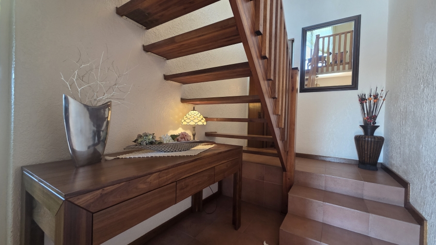 4 Bedroom Property for Sale in Sinoville Gauteng