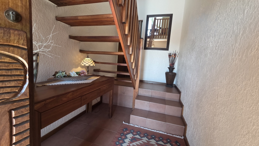 4 Bedroom Property for Sale in Sinoville Gauteng