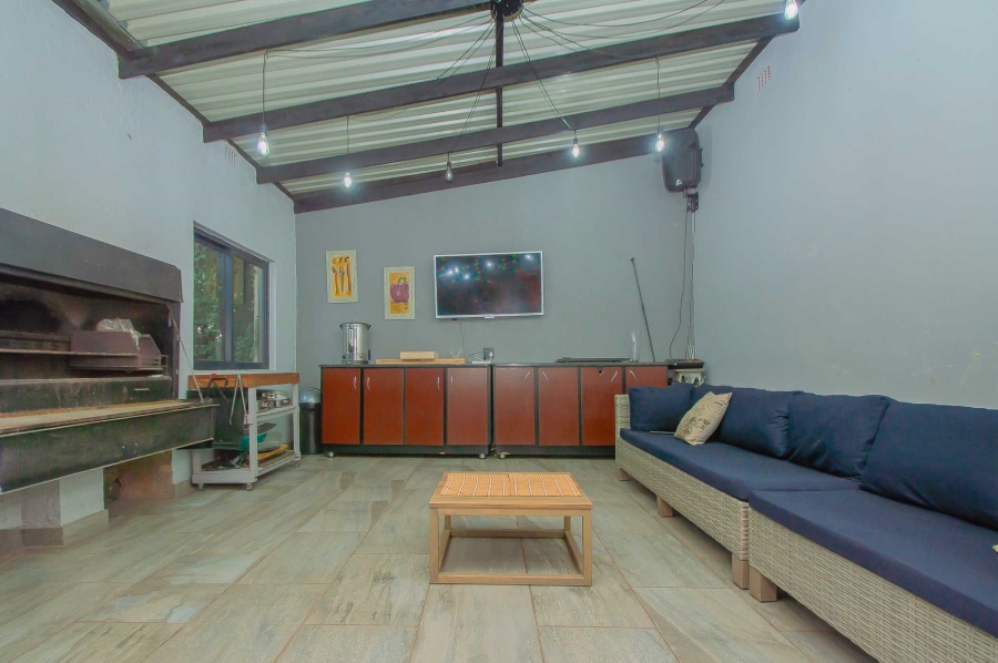 5 Bedroom Property for Sale in Noordheuwel Gauteng