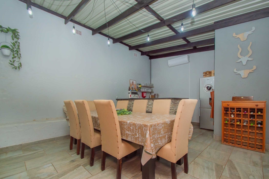 5 Bedroom Property for Sale in Noordheuwel Gauteng