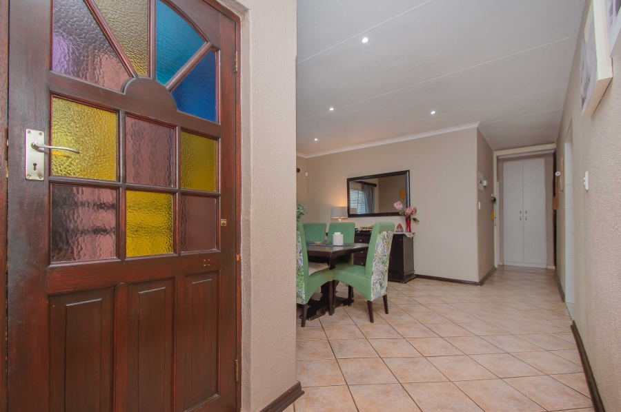 5 Bedroom Property for Sale in Noordheuwel Gauteng