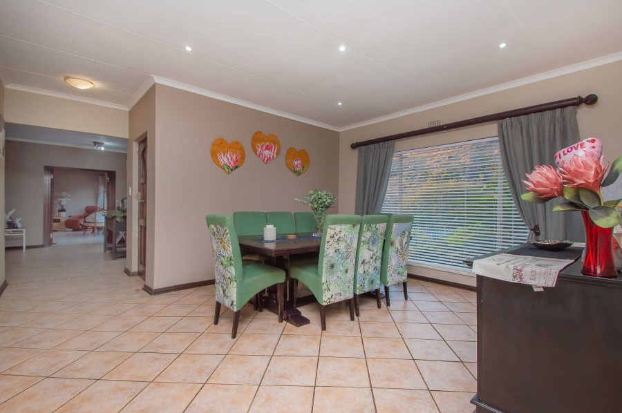 5 Bedroom Property for Sale in Noordheuwel Gauteng