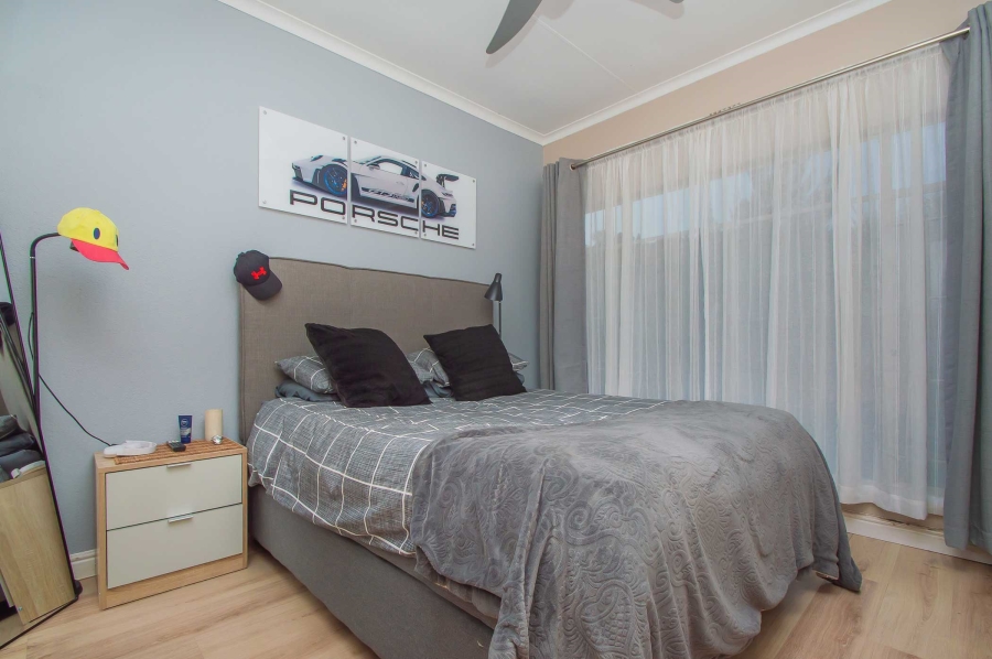 5 Bedroom Property for Sale in Noordheuwel Gauteng