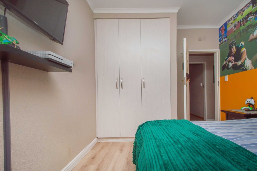 5 Bedroom Property for Sale in Noordheuwel Gauteng