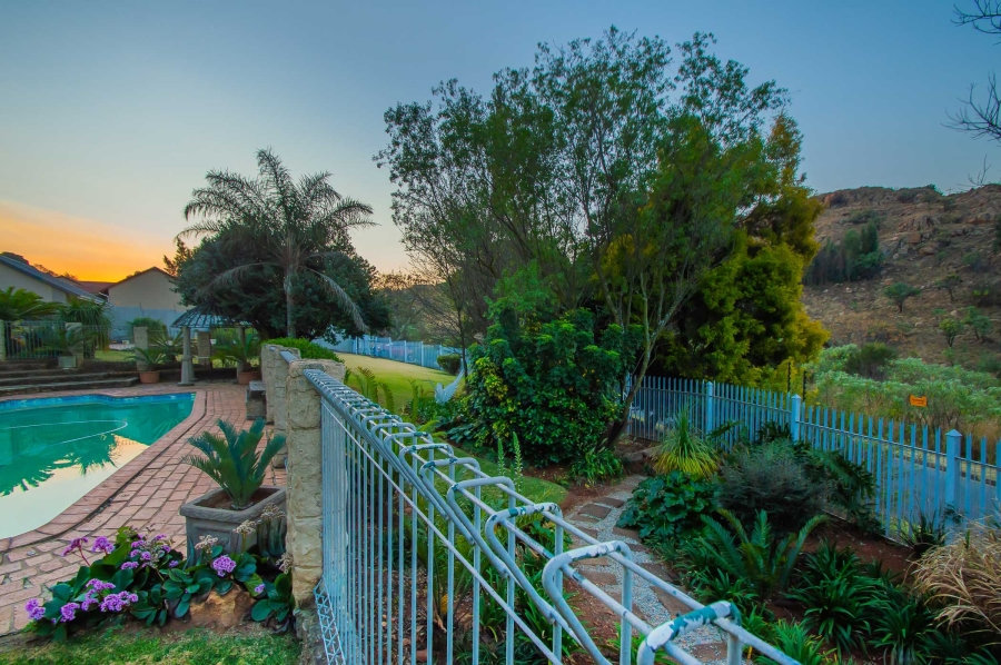 5 Bedroom Property for Sale in Noordheuwel Gauteng