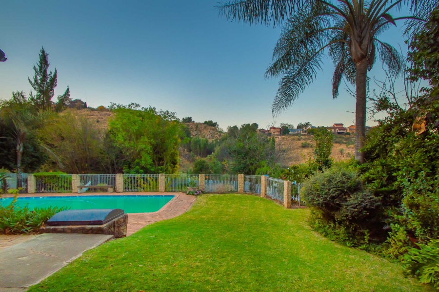 5 Bedroom Property for Sale in Noordheuwel Gauteng