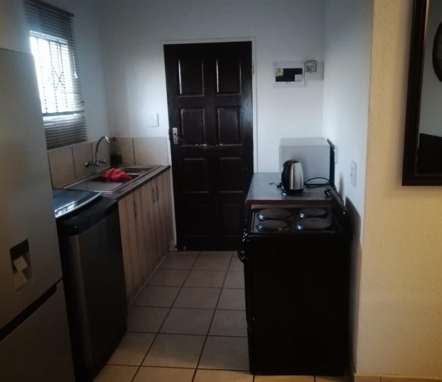 To Let 2 Bedroom Property for Rent in Savanna City Gauteng
